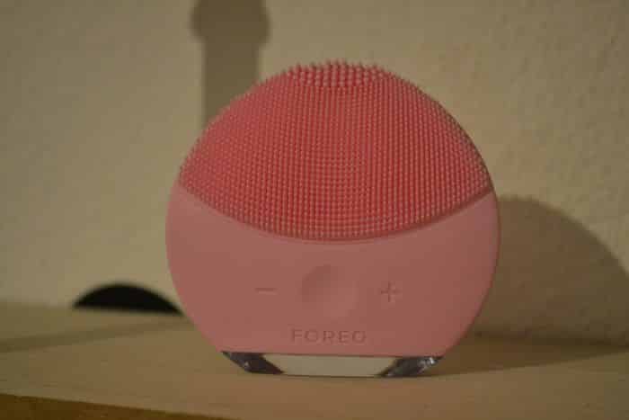 Foreo Luna Mini 2 rose soin peau conseil solution face avant