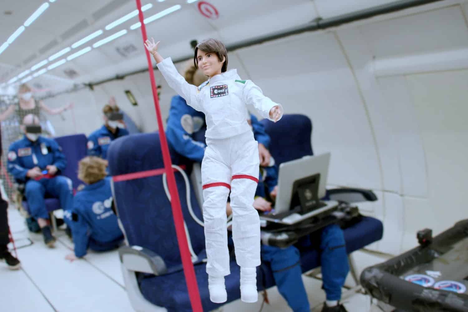 Barbie et l'Agence Spatiale Européenne en faveur de l'accès aux carrières scientifiques pour les filles