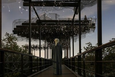 manar abu dhabi revient avec des installations lumineuses entre Abu Dhabi et Al Ain.
