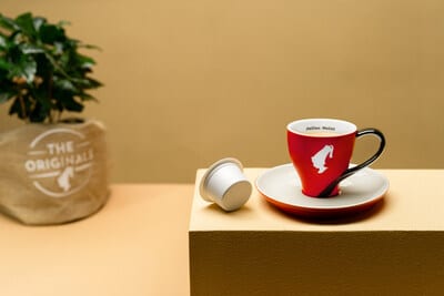 Julius Meinl lance des capsules compostables, une solution écologique pour les pros du café.