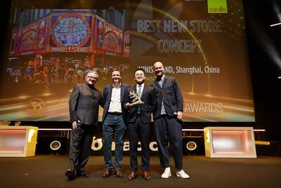 miniso land remporte le prix du meilleur concept de magasin lors des mapic awards 2025.